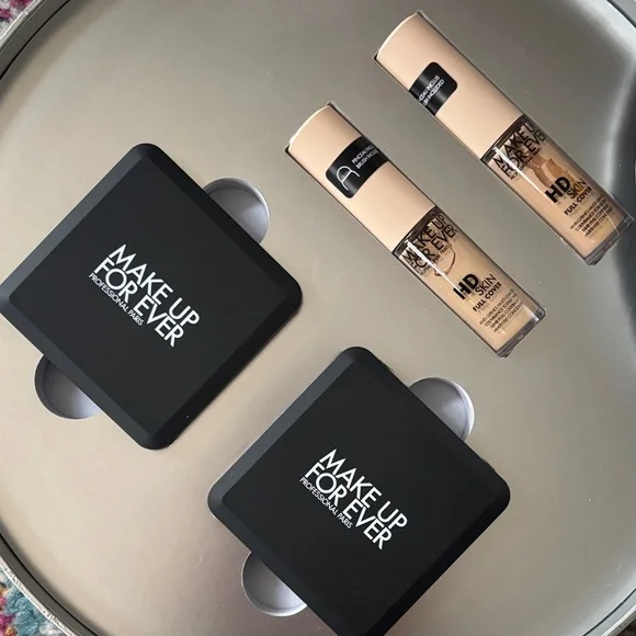 Makeup Forever HD Skin Foundation and Compact Duo